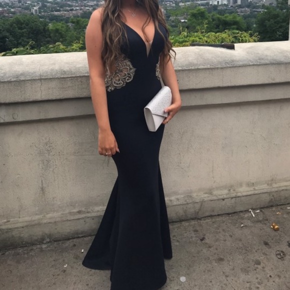 EVENING GOWN - Picture 3 of 3